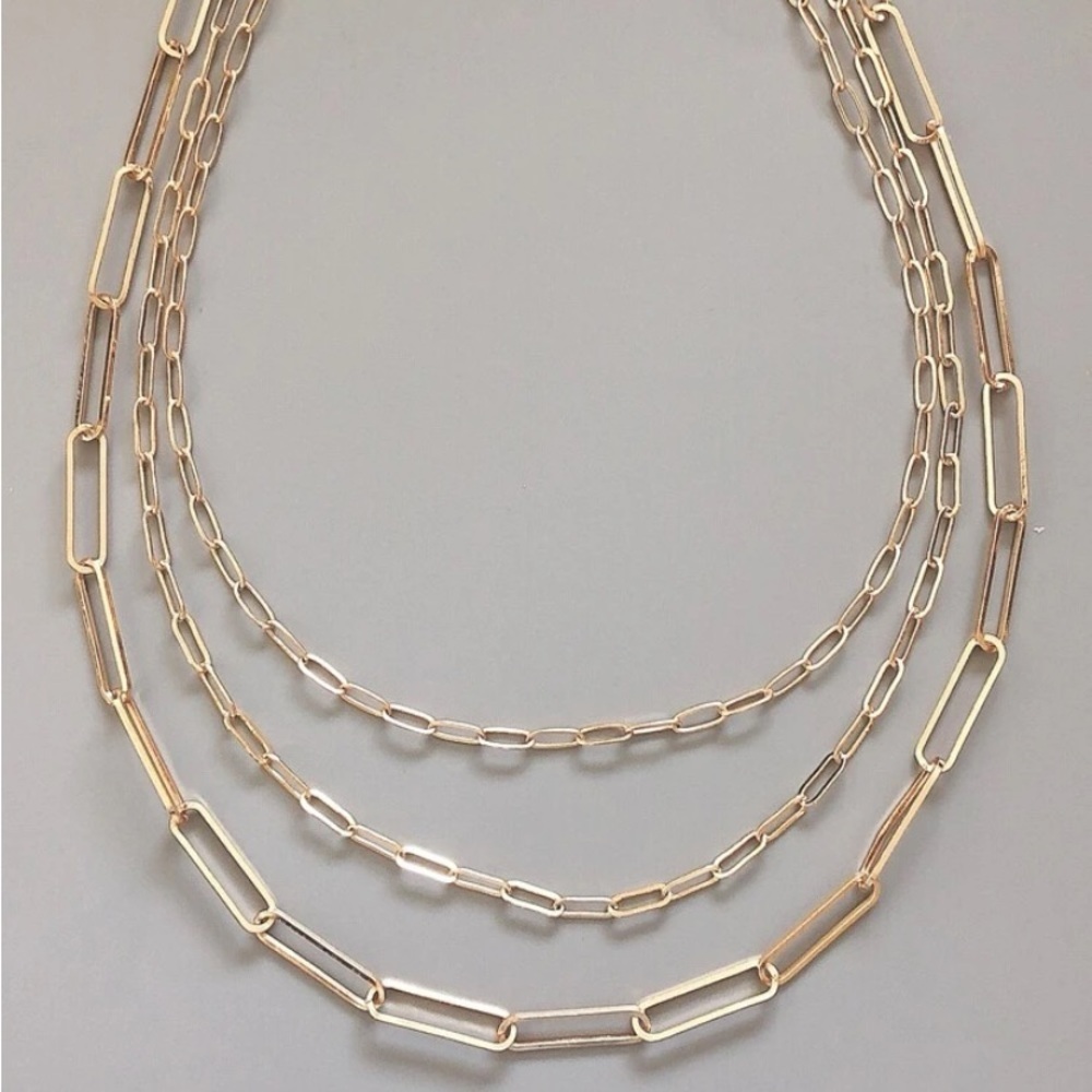 Layered necklace - Picture 2 of 5